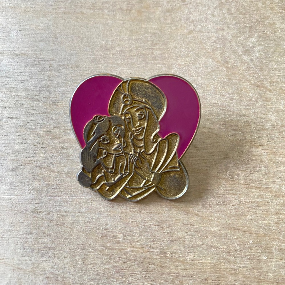 Disney Aladdin Jasmine Heart Pin 2002 Official Pin Trading Lanyard Series Pink